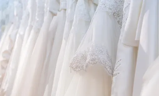 robe de mariée à Moutiers